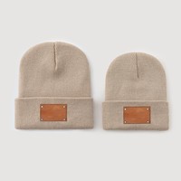 Bonnet tricoté tendance en cuir vierge avec logo personnalisé au laser pour enfants, bébés et adultes, idéal pour l'hiver - ODM/OEM