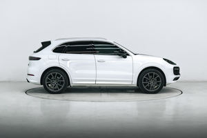 ชุดแต่งซุ้มล้อสไตล์ KM Sport Design SD <span class=keywords><strong>GTS</strong></span> สำหรับ <span class=keywords><strong>Cayenne</strong></span> 9Y0 E3 ปี <span class=keywords><strong>2018</strong></span> ขึ้นไป ชุดแต่งตัวถังรถยนต์สำหรับประตูหน้า-หลัง สภาพใหม่ - Product Image 4