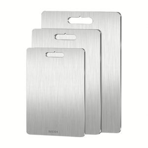 Tabla de Cortar de Titanio Puro de Grado Alimenticio, 99.9% de Contenido de Ti, Anticorrosiva, Antibacteriana, de Alta Densidad, para Uso en la Cocina - Product Image 1