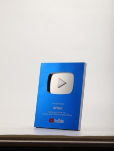 Trofeos Metálicos Personalizables en Oferta, Placas con el Botón de Reproducción de <span class=keywords><strong>YouTube</strong></span>, Placas de Premios con Logotipo Personalizado, Medallas para Cada Logotipo de Plataforma - Product Image 3
