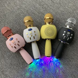 Vendita all'ingrosso 4 ricaricabile microfono senza fili-Nuovo stile personalizza LOGO regalo per bambini Wireless Disco LED altoparlante portatile microfono Karaoke con CE RoSH FCC