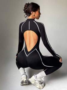 Mono de yoga para mujer con espalda descubierta, de tela inteligente transpirable y elástica en cuatro direcciones, de longitud completa, ideal para fitness y entrenamiento en el gimnasio. - Product Image 5