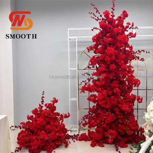 Arche florale de mariage artisanale lisse en fleurs de soie de roses rouges artificielles pour fêtes - Product Image 4