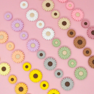<b>Silicone</b> Daisy <b>Beads</b> 30mm Food Grade For Bracelet Making Teething Toy Pacifier Chain DIY Focus <b>Beads</b> - Product Image 2