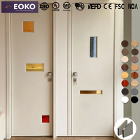 Porte en bois pour appartement EOKO avec finition placage résistant aux rayures, pour un luxe résidentiel, personnalisable, revêtement PVC