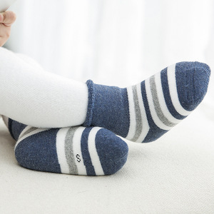 Ha lavorato <span class=keywords><strong>a</strong></span> <span class=keywords><strong>maglia</strong></span> Capretti Calzini Calzini di Cotone di Inverno Semplice Motivo <span class=keywords><strong>a</strong></span> Strisce Non-slip <span class=keywords><strong>Neonato</strong></span> del Ragazzo Del Bambino Del Bambino Calza Scarpe - Product Image 6