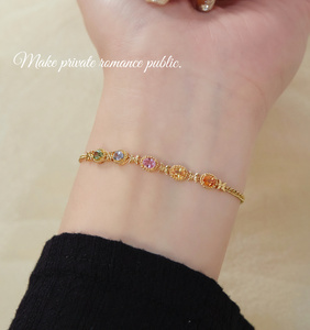 สร้อยข้อมือผีเสื้อประดับไพลินสีรุ้งทองคำแท้ 18K ยี่ห้อซินฟลาย |   สร้อยข้อมือประดับพลอยหลากสีธรรมชาติสำหรับผู้หญิง |   AU750 - Product Image 4
