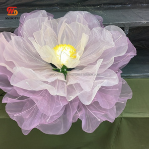 SMOOTH 3D White Giant Organza Petal Bridge Round Silk Flowers Arch à l'extérieur des accessoires de mariage - Product Image 6