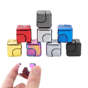 Mini Cubo Sensorial Unisex Antiestrés, Spinner de Aluminio, Juguete Antiestrés, Material Metálico - Product Image 1