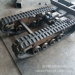 Piezas de tanque RC, mini chasis eléctrico con orugas de goma y motor de CC para vehículos de control remoto - Product Image 3
