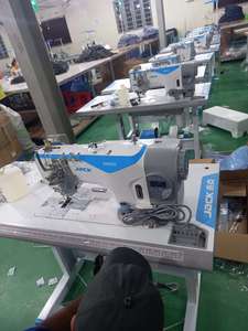 Máquina <span class=keywords><strong>de</strong></span> <span class=keywords><strong>coser</strong></span> digital China Drive Type Jack 58420 <span class=keywords><strong>de</strong></span> doble aguja, cuatro hilos, cabezal numérico, cabezal único - Product Image 3