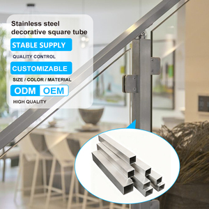 Tubo Cuadrado de Acero Inoxidable Decorativo AISI 304 316, Superficie Pulida 8K, Tubo Cuadrado Sin Costuras de Acero Inoxidable para Construcción - Product Image 1