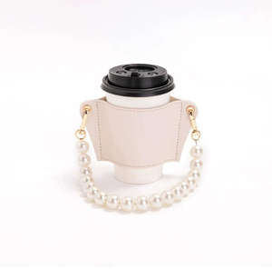 Portavasos de Café con Cadena de Perlas Portátil, Funda de Cuero PU para Bebidas para Mujer, Portavasos Reutilizable para Llevar, Personalizado OEM - Product Image 2