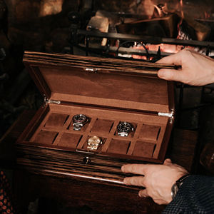 Boîte de rangement de luxe OEM en bois pour montres, avec doublure en cuir véritable, écologique, personnalisable, fermeture à bouton rectangulaire pour accessoires de montres - Product Image 1