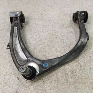 Bras de suspension supérieur Chevrolet Tahoe 84646948 avec rotule avant incluse - Product Image 1