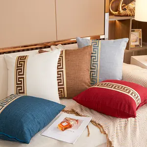 Fournisseur professionnel doux décoratif carré polyester canapé jeter oreiller housses de coussin de luxe taies d'oreiller pour hôtel