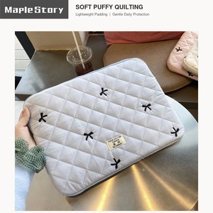 Pronta Consegna: <span class=keywords><strong>Custodia</strong></span> Imbottita <span class=keywords><strong>per</strong></span> Laptop da Donna, Stile Coquette, con Fiocco Ricamato, <span class=keywords><strong>per</strong></span> Modelli 11, <span class=keywords><strong>13</strong></span>, 15.6 Pollici - Product Image 3