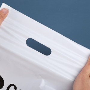 Bolsas de Compras de Plástico Impermeables con Logotipo Personalizado, Bolsas de Embalaje Impresas a Color - Product Image 4