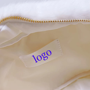 Organizzatore per Articoli da Toeletta Invernale Personalizzato per Donne, Pochette da Viaggio con Cerniera in Peluche, Borsa per il Trucco in Pelliccia <span class=keywords><strong>Cosmica</strong></span>, Ampia Borsa Portaoggetti Accogliente - Product Image 4