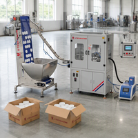 Machine automatique de pose de joints d'étanchéité pour bouchons à large ouverture de bouteilles en plastique et bidons en aluminium à double couche