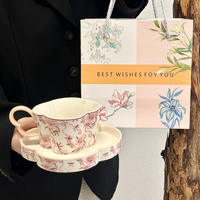 Tasse à café et soucoupe vintage personnalisée avec motif floral, magnifique tasse en céramique créative pour fille, avec boîte cadeau