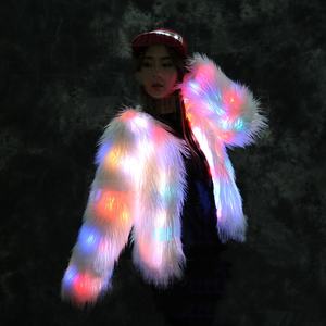 Uomini e donne hanno portato una pelliccia colorata luminosa per feste e sillabe elettriche Chic forniture per feste - Product Image 6