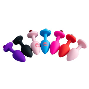 OEM Grote, Middelgrote en Kleine Siliconen Anale Plug met Diamant voor Anale SM Draagbare Volwassen Masturbatie Seks Speelgoed - Product Image 2