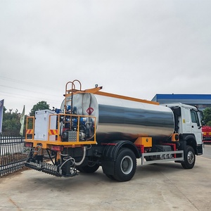 Camión Cisterna Distribuidor de Asfalto Inteligente Sinotruk HOWO, Camión Cisterna para Pulverización de Betún - Product Image 5