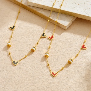 Heart-Shaped Gold Plated Clavicle Chain With Black Pendant Diamond Beads Stainless Steel Necklace For Daily Wear Gift - Product Image 3