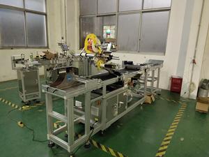 Machine d'étiquetage automatique SKILT pour pochettes autocollantes, étiqueteuse double face supérieure et inférieure avec alimentation et récupération - Product Image 2