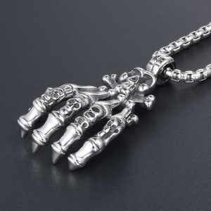 Collier pendentif squelette main et crâne en argent tibétain, style punk, bijoux de mode pour hommes SP247 - Product Image 2