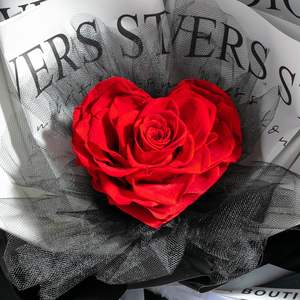 ช่อดอกกุหลาบนิรันดร์ Glamour Boutique ขนาด 9.5 x 3.8 x 13.3 นิ้ว ดอกไม้ประดิษฐ์ ของขวัญสำหรับวันวาเลนไทน์ - Product Image 5