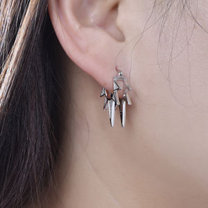 Pendientes <span class=keywords><strong>de</strong></span> mujer <span class=keywords><strong>de</strong></span> gran venta <span class=keywords><strong>de</strong></span> alta calidad, diseño <span class=keywords><strong>de</strong></span> circón geométrico <span class=keywords><strong>de</strong></span> diamante <span class=keywords><strong>de</strong></span> platino, joyería <span class=keywords><strong>de</strong></span> plata <span class=keywords><strong>de</strong></span> ley 925 - Product Image 2