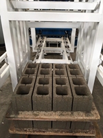 Bloc de béton de presse hydraulique QT8-15 de haute qualité faisant des composants de PLC de machine pour la chaîne de production creuse de brique