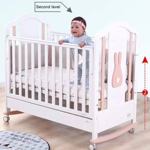 Cuna Moderna Ajustable de Madera de Pino Sólido Blanca con Diseños de Dibujos Animados para Sala de Estar y Uso Escolar - Product Image 4