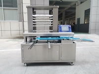 Machine automatique de fabrication et de formage de mamoul et de mooncake