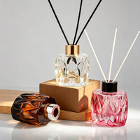 En gros, Flacon diffuseur en verre de luxe 50ml 100ml, pour ensemble d'aromathérapie à bâtonnets, vide, sérigraphie, forme losange, décoration intérieure