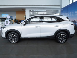 Wuling Starlight S 2024, SUV Híbrido Enchufable, Autonomía Eléctrica de 60 km, Volante a la Izquierda, 5 Puertas, 5 Asientos, Batería de Litio Hierro Fosfato, 150 kW - Product Image 5