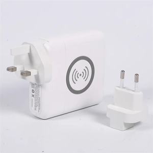 Chargeur de voyage multifonction avec logo personnalisé, batterie externe sans fil 10000mAh avec prise murale AU EU UK, batterie externe de voyage avec adaptateur - Product Image 4