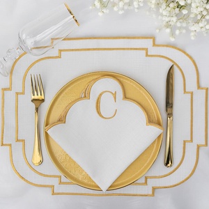 Nappe de table brodée en lin pur, sets de table festonnés avec double bordure blanche pour la décoration de table, dessous de verre et sets de table pour mariage - Product Image 1