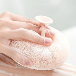 Éponge de bain multifonctionnelle avec ventouse pour la salle de bain, outil de nettoyage pour douche et salle de bain, vente en gros - Product Image 3