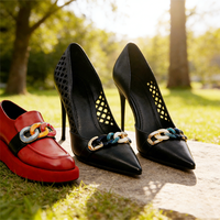 Décorations réglables de chaussures en laiton en alliage de zinc avec logo personnalisé avec boucles de chaussures à chaîne à épingles pour chaussures