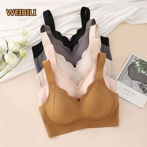 Vente <span class=keywords><strong>en</strong></span> gros 34 36 38 40 <span class=keywords><strong>42</strong></span> 44DE Soutien-gorge sans fil à bonnets larges Soutien-gorge souple froncé Push up grande <span class=keywords><strong>taille</strong></span> pour femmes - Product Image 3