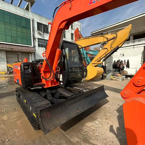 Excavadora Hitachi ZX70QC con válvula hidráulica Kawasaki de baja hora en stock para trabajos de jardín y limpieza de residuos de granjas de cría - Product Image 5