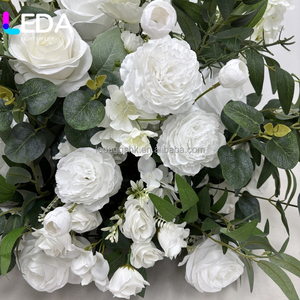 Fábrica de Flores Artificiales LEDA, Camino de Boda Personalizado de 3 Pies x 65 Pies, Blanco Brillante con Espejo - Product Image 2