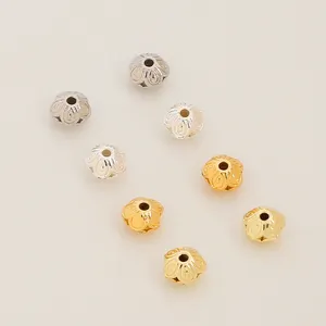 Perline allentate in ottone placcato oro 18 carati stile classico fiore di prugna a cinque petali perline rotonde perline piatte fantasia 3D fai da te per gioielli
