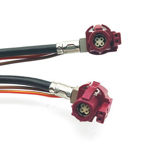 Cable de vídeo de imagen de marcha atrás de coche hembra a hembra código HSD D de 4 + 2 pines de ángulo recto para BMW - Product Image 4