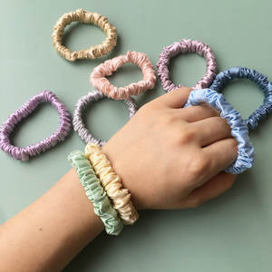 महिलाओं के लिए लक्जरी 100% 6 ए सिल्क स्क्रैंचिस 30 मीटर/मीटर हेयर बैंड - Product Image 2