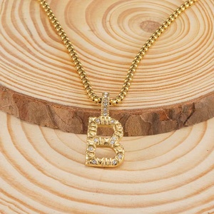 Venta caliente moda Acero inoxidable inicial colgante circón con incrustaciones de circón <span class=keywords><strong>capital</strong></span> 26 letras collar - Product Image 3