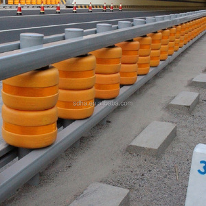 Barriera rotante Anti-collisione del rullo a prova di urto della protezione stradale della schiuma di EVA/PU per la strada di curvatura della strada - Product Image 5